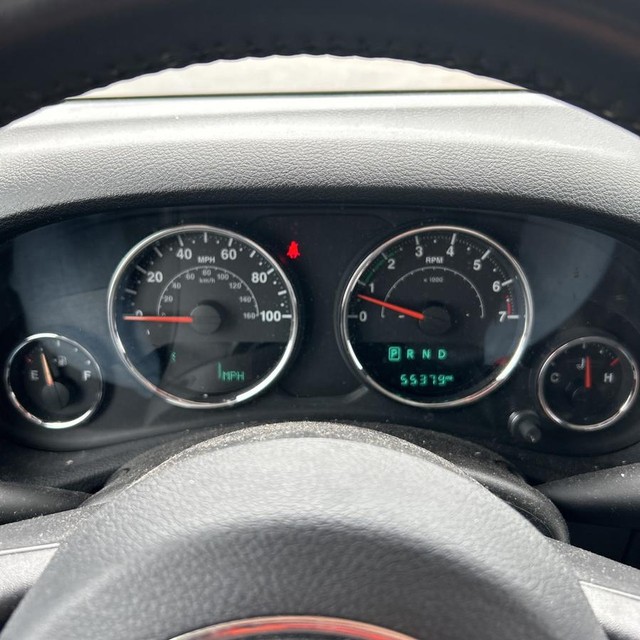 Jeep Wrangler JK Vehicle Full-screen Gallery Image 16