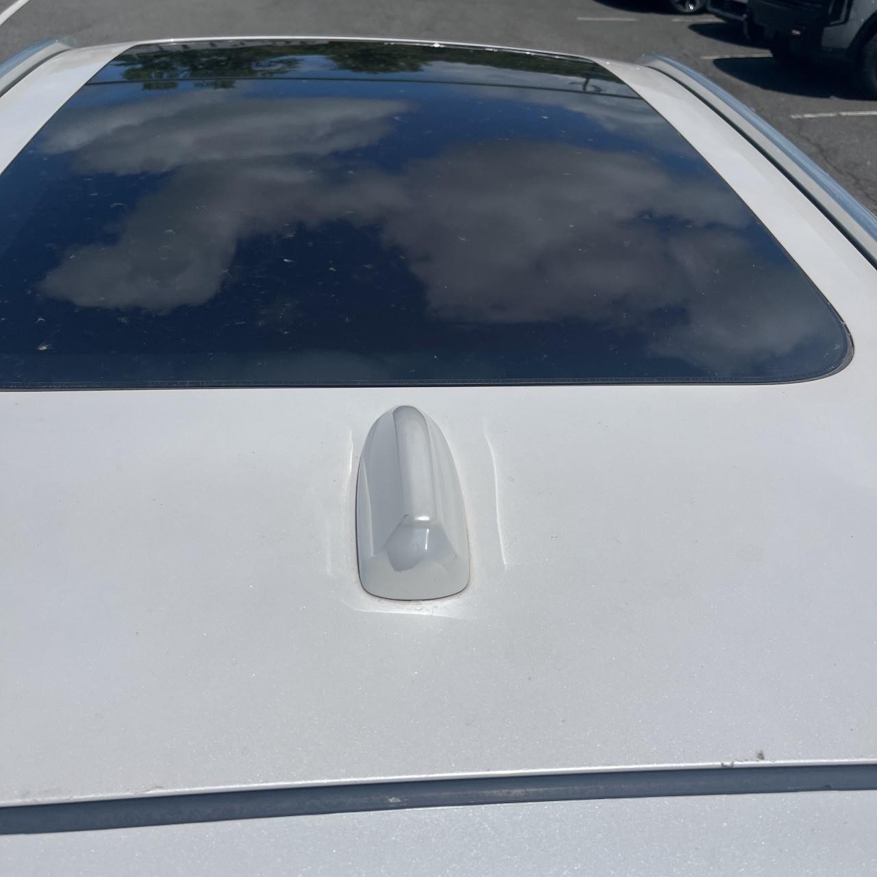 Lincoln MKC Vehicle Full-screen Gallery Image 9