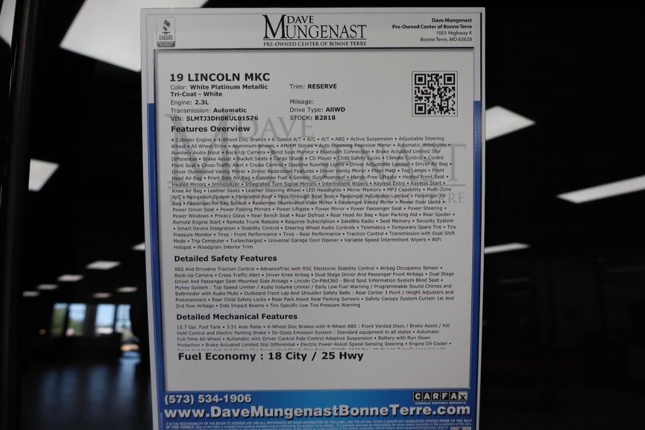 Lincoln MKC Vehicle Full-screen Gallery Image 26