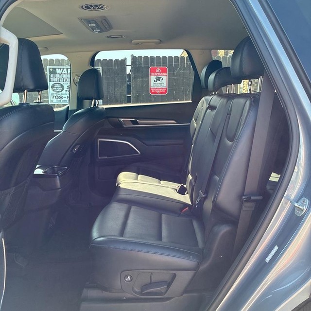 Kia Telluride Vehicle Full-screen Gallery Image 13