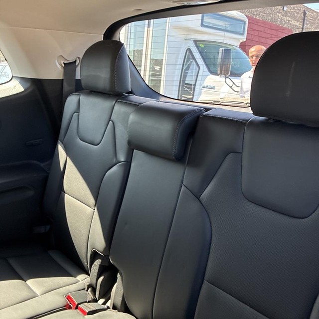 Kia Telluride Vehicle Full-screen Gallery Image 16