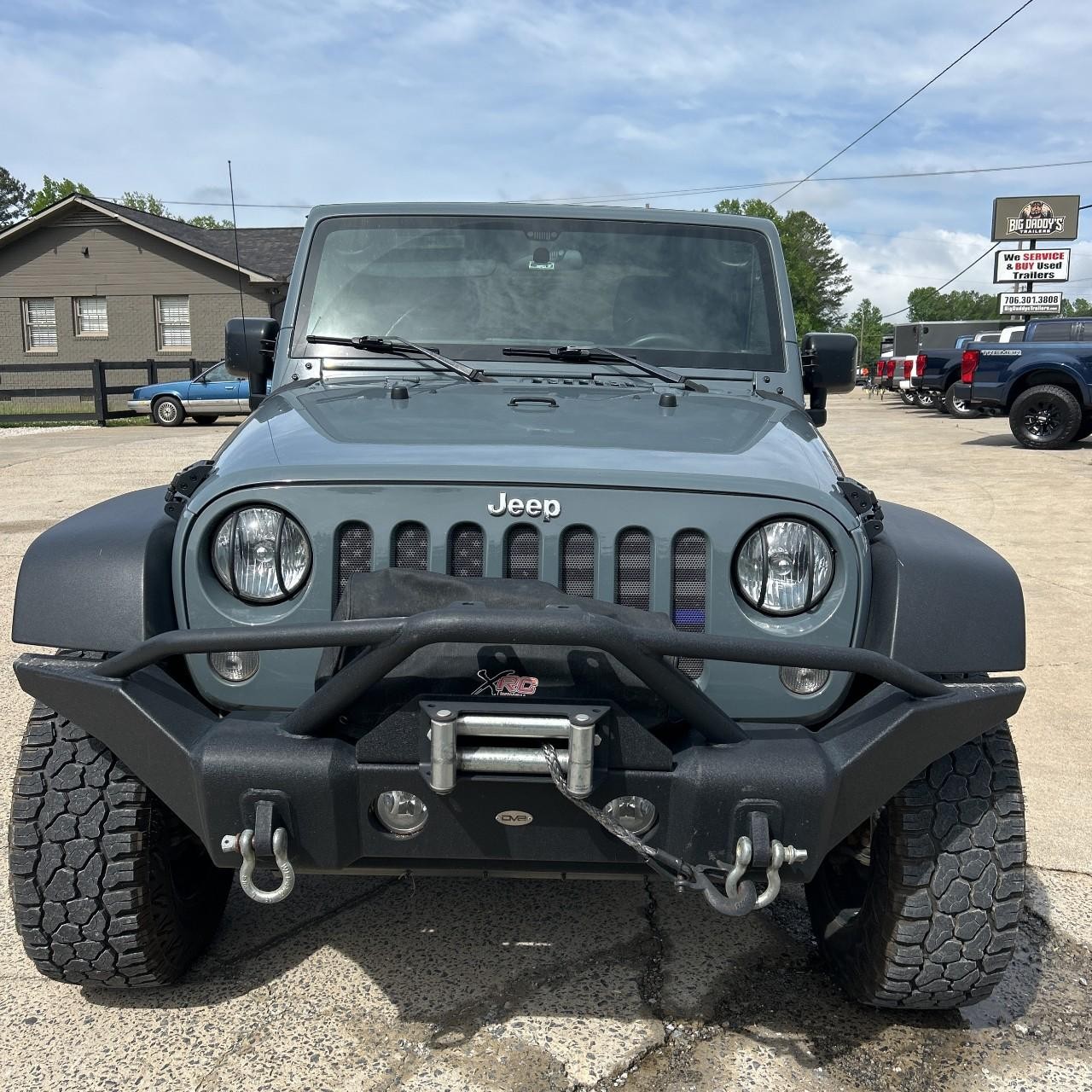 Jeep Wrangler Vehicle Full-screen Gallery Image 8