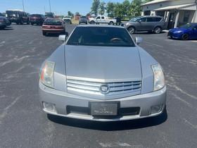 Cadillac XLR Vehicle Full-screen Gallery Image 2