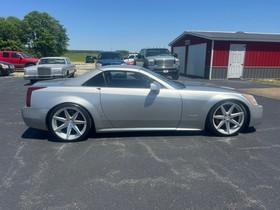 Cadillac XLR Vehicle Full-screen Gallery Image 4