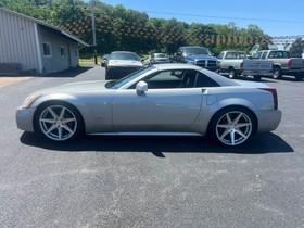 Cadillac XLR Vehicle Full-screen Gallery Image 8