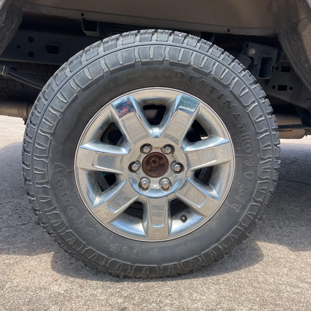 Ford F-150 Vehicle Full-screen Gallery Image 9