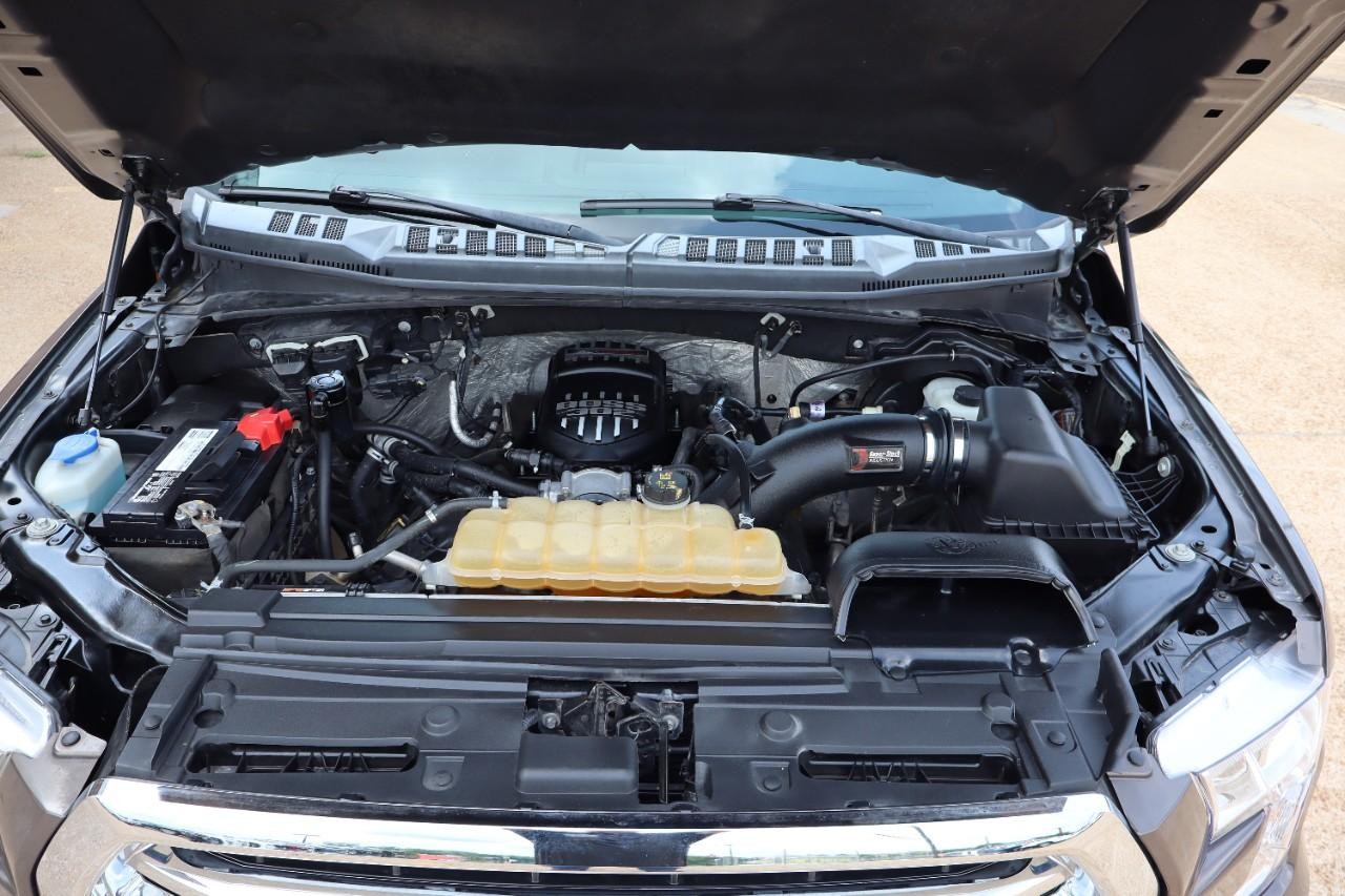 Ford F-150 Vehicle Full-screen Gallery Image 10