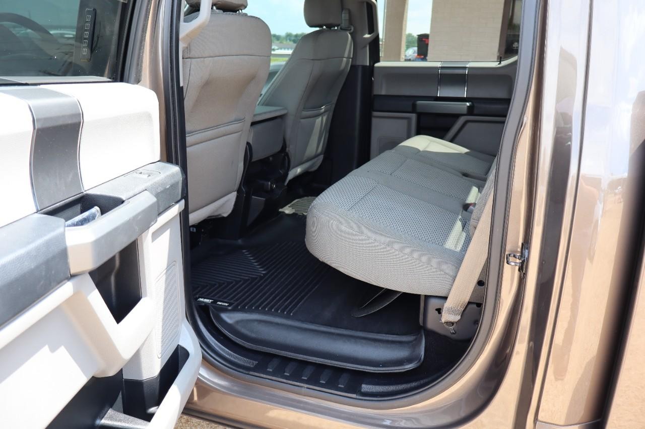Ford F-150 Vehicle Full-screen Gallery Image 28