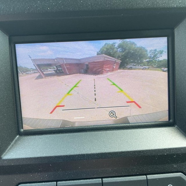 Ford F-150 Vehicle Full-screen Gallery Image 15