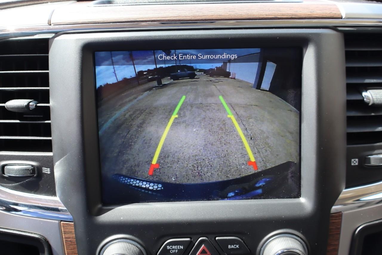 Ram 2500 Vehicle Full-screen Gallery Image 16