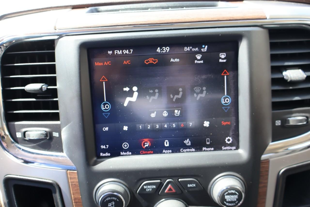 Ram 2500 Vehicle Full-screen Gallery Image 17