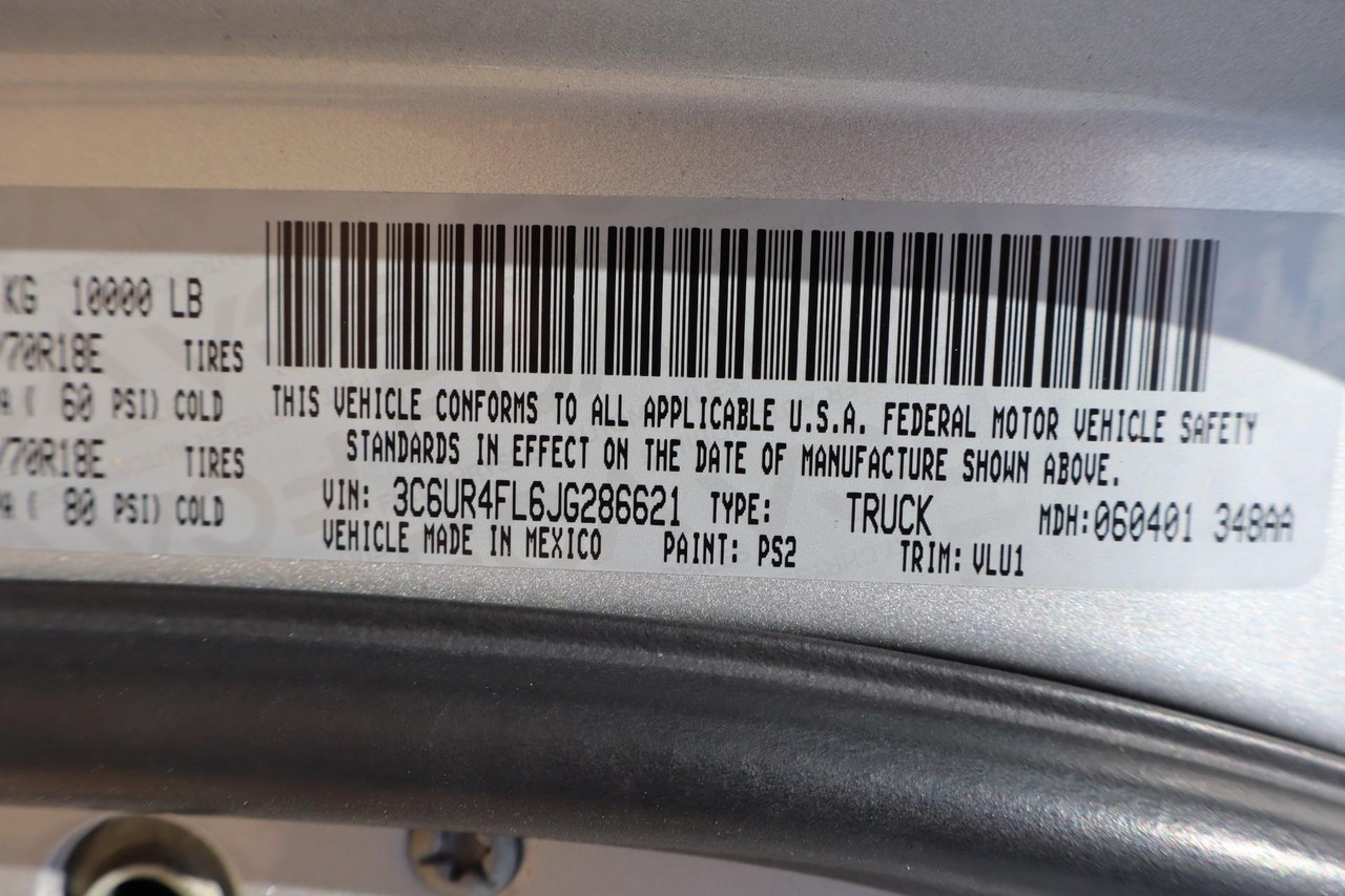 Ram 2500 Vehicle Full-screen Gallery Image 22