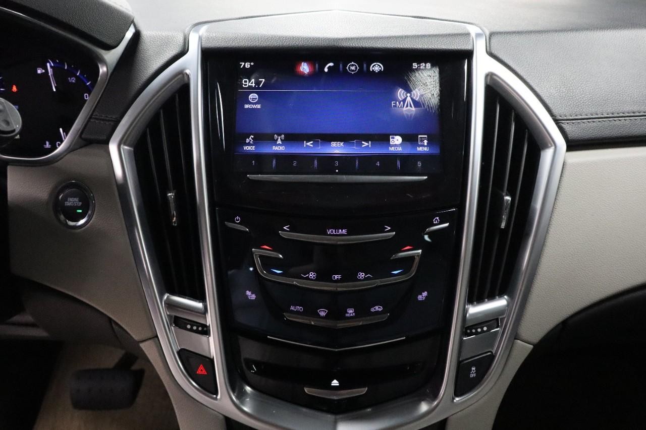 Cadillac SRX Vehicle Full-screen Gallery Image 16