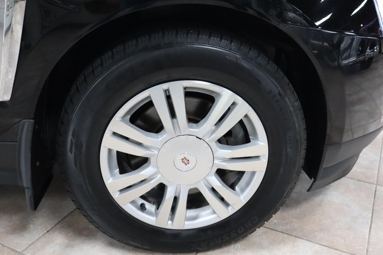 Cadillac SRX Vehicle Full-screen Gallery Image 24