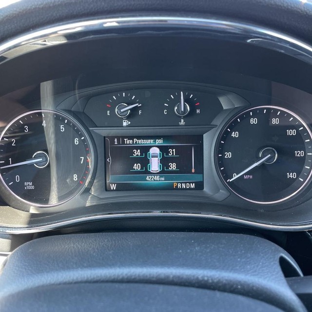 Buick Encore Vehicle Full-screen Gallery Image 17