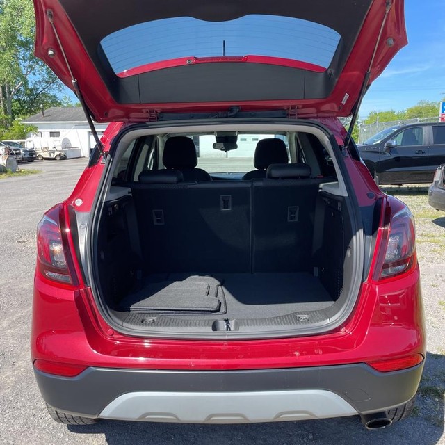 Buick Encore Vehicle Full-screen Gallery Image 19