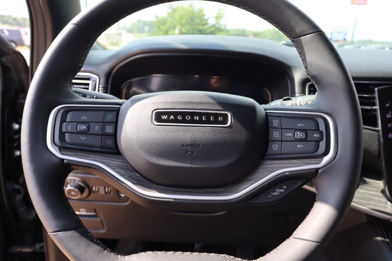 Jeep Wagoneer L Vehicle Full-screen Gallery Image 12