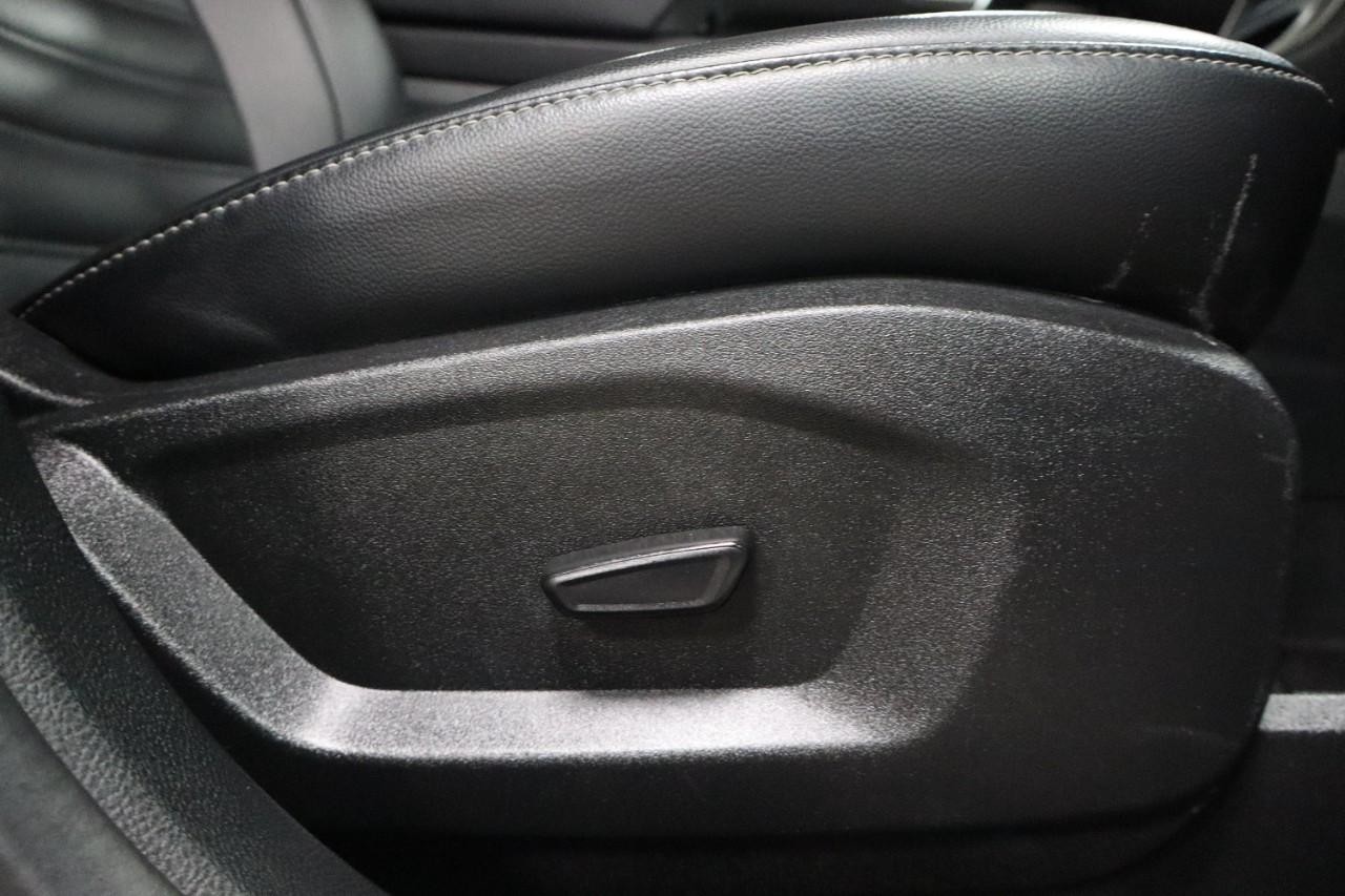 Ford Edge Vehicle Full-screen Gallery Image 21