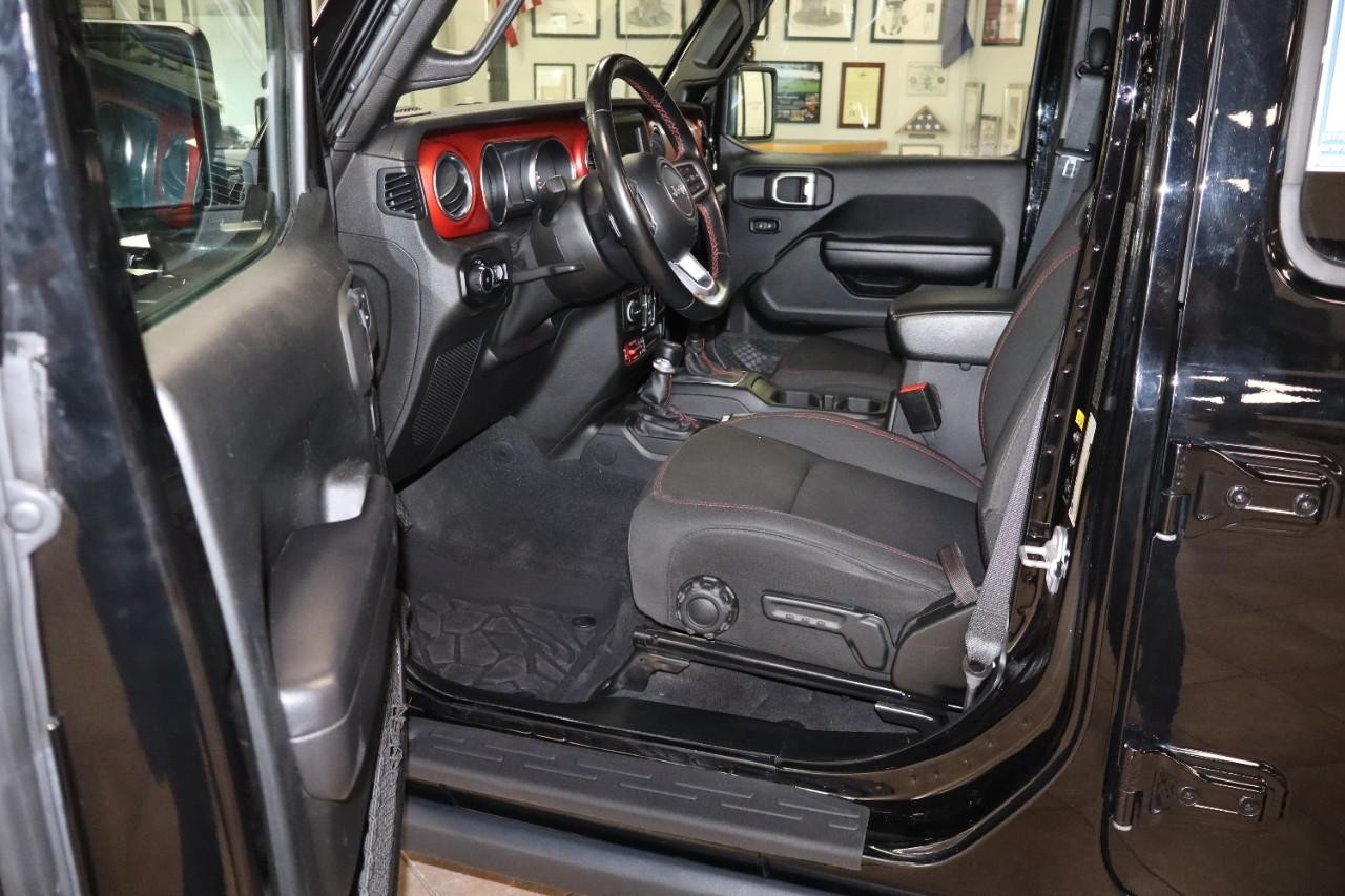 Jeep Wrangler Vehicle Full-screen Gallery Image 9