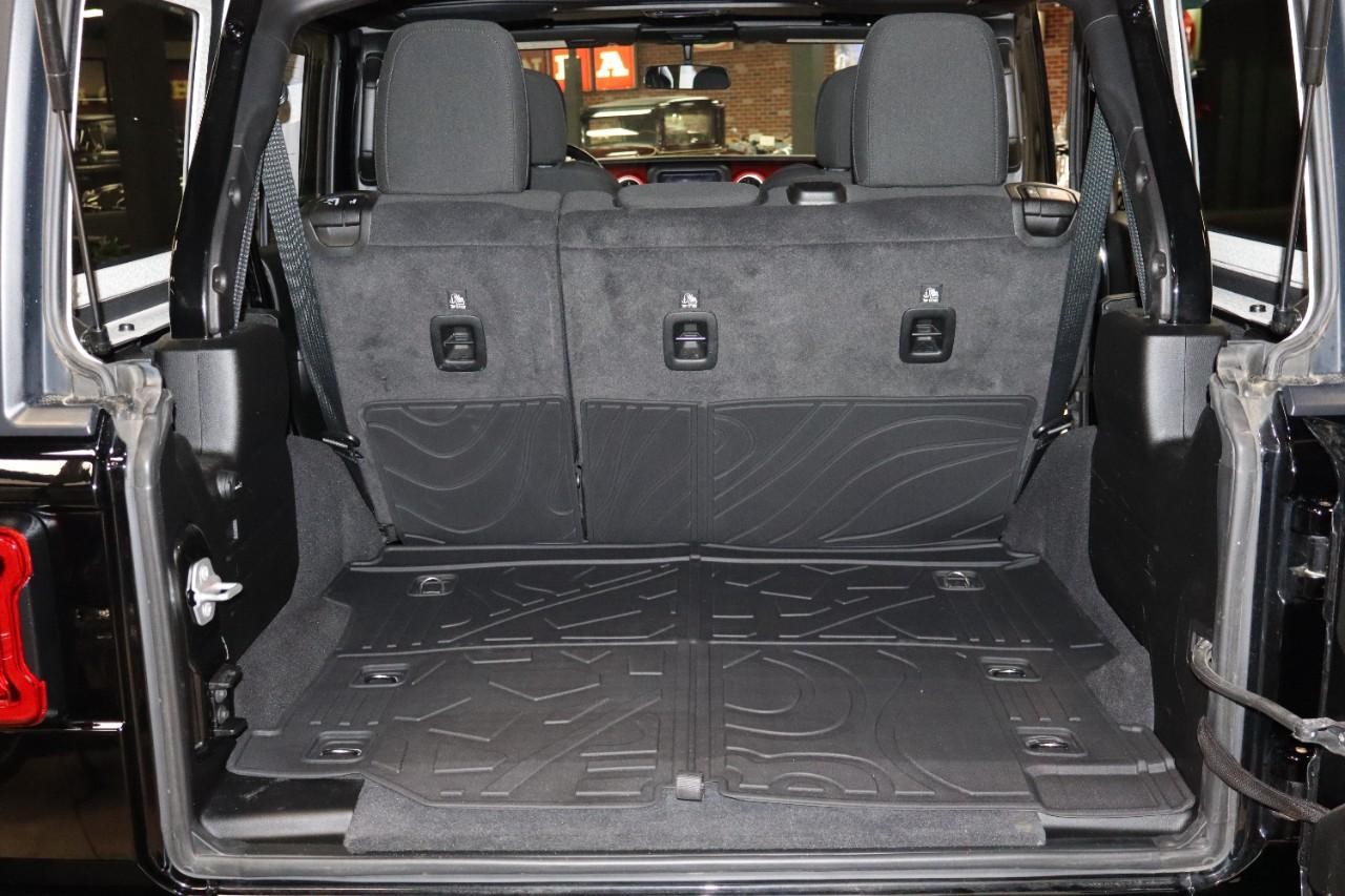 Jeep Wrangler Vehicle Full-screen Gallery Image 28