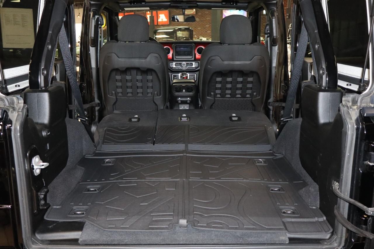 Jeep Wrangler Vehicle Full-screen Gallery Image 29