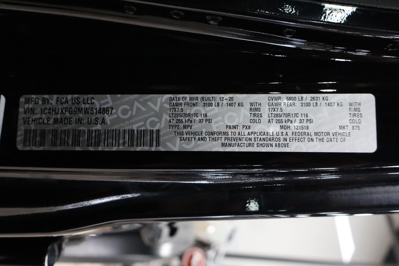 Jeep Wrangler Vehicle Full-screen Gallery Image 40