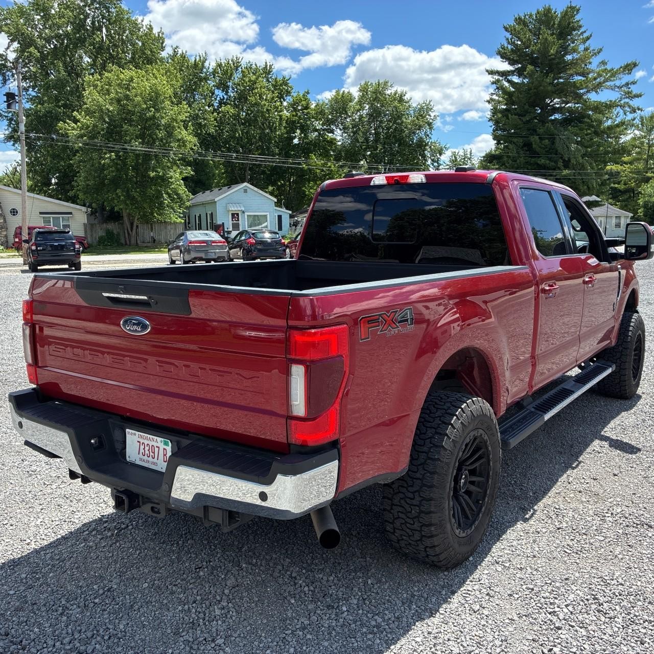 Ford Super Duty F-250 SRW Vehicle Full-screen Gallery Image 4