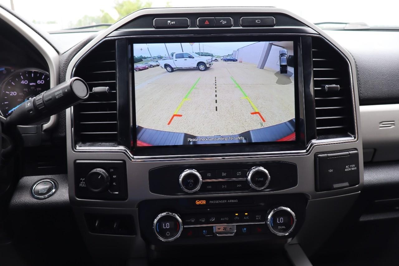 Ford Super Duty F-250 SRW Vehicle Full-screen Gallery Image 15
