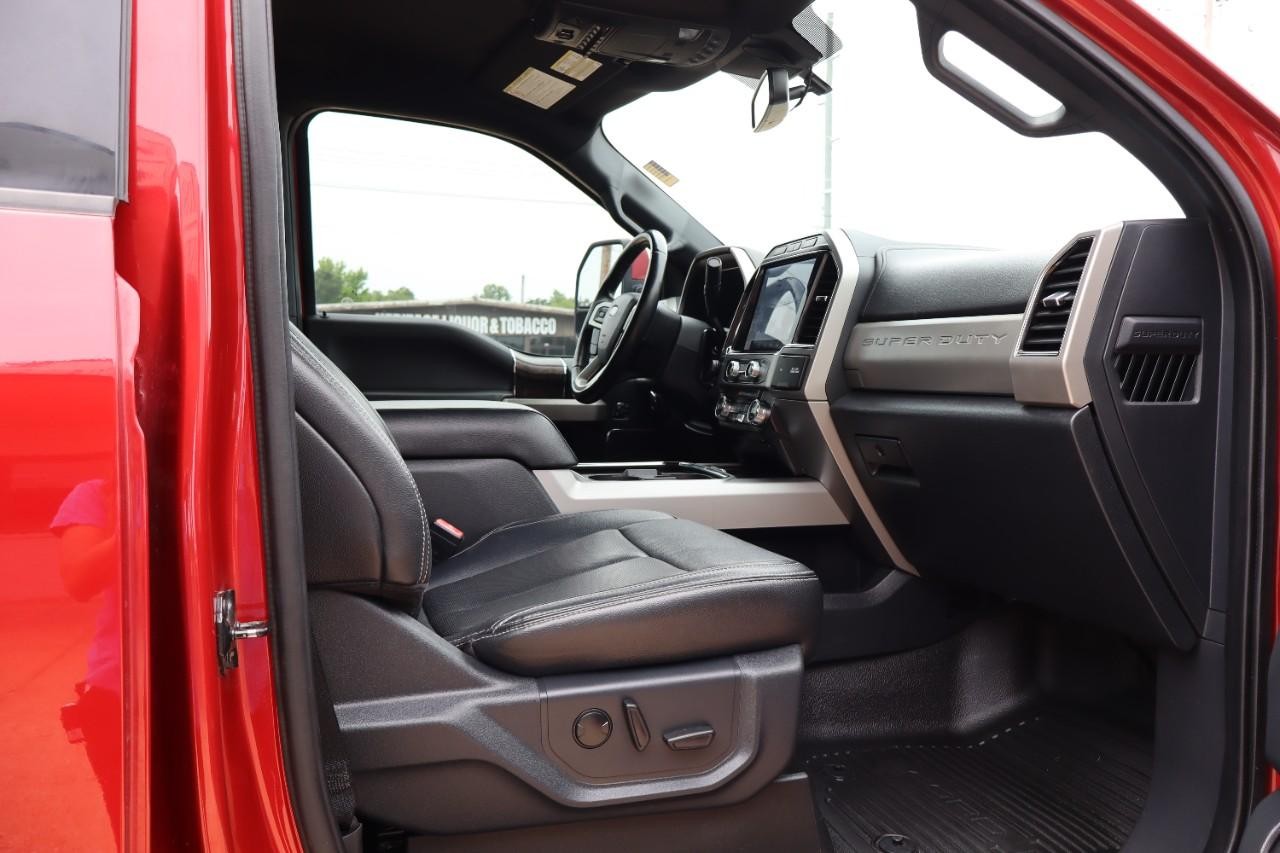 Ford Super Duty F-250 SRW Vehicle Full-screen Gallery Image 21