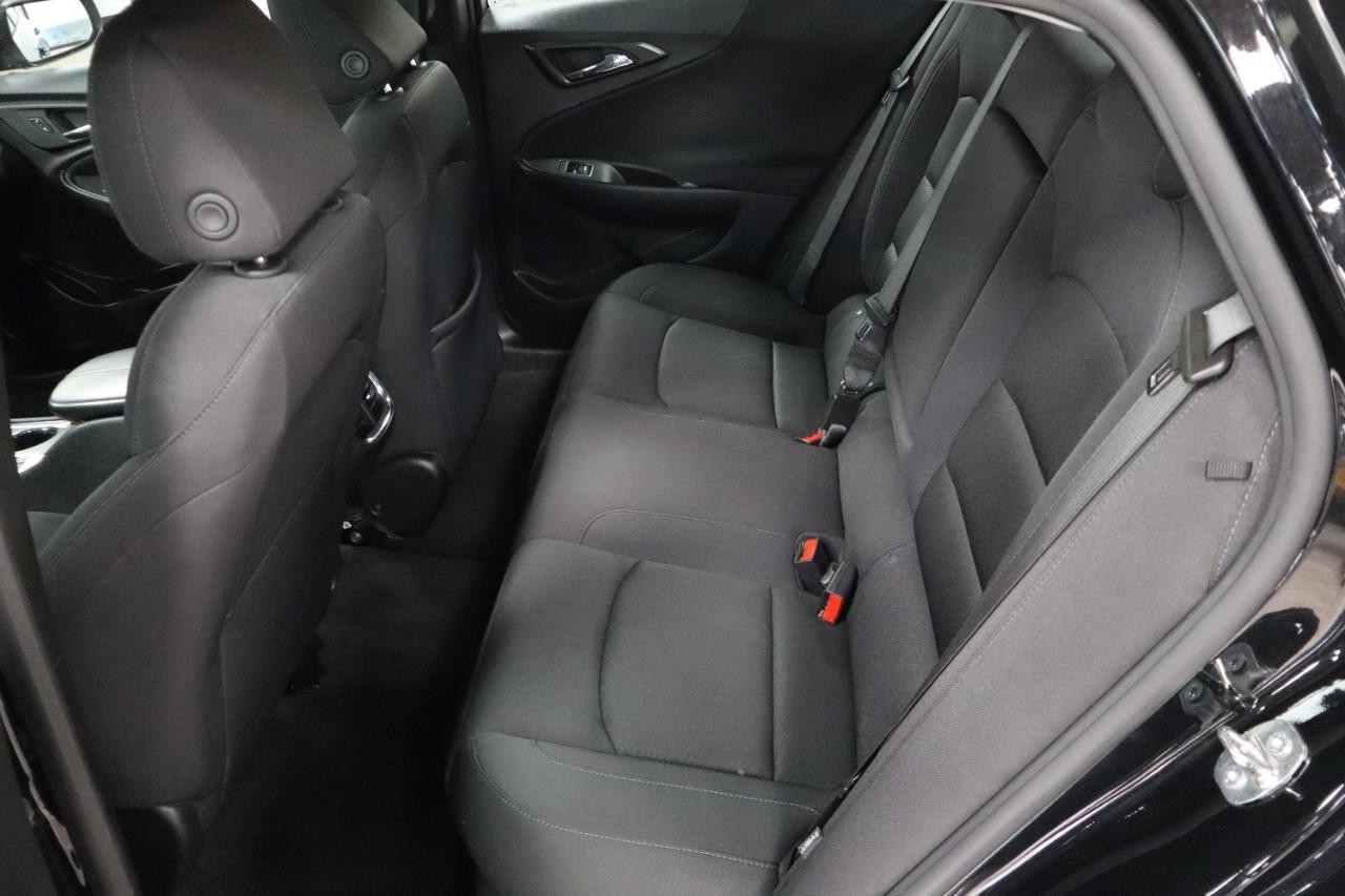 Chevrolet Malibu Vehicle Full-screen Gallery Image 18