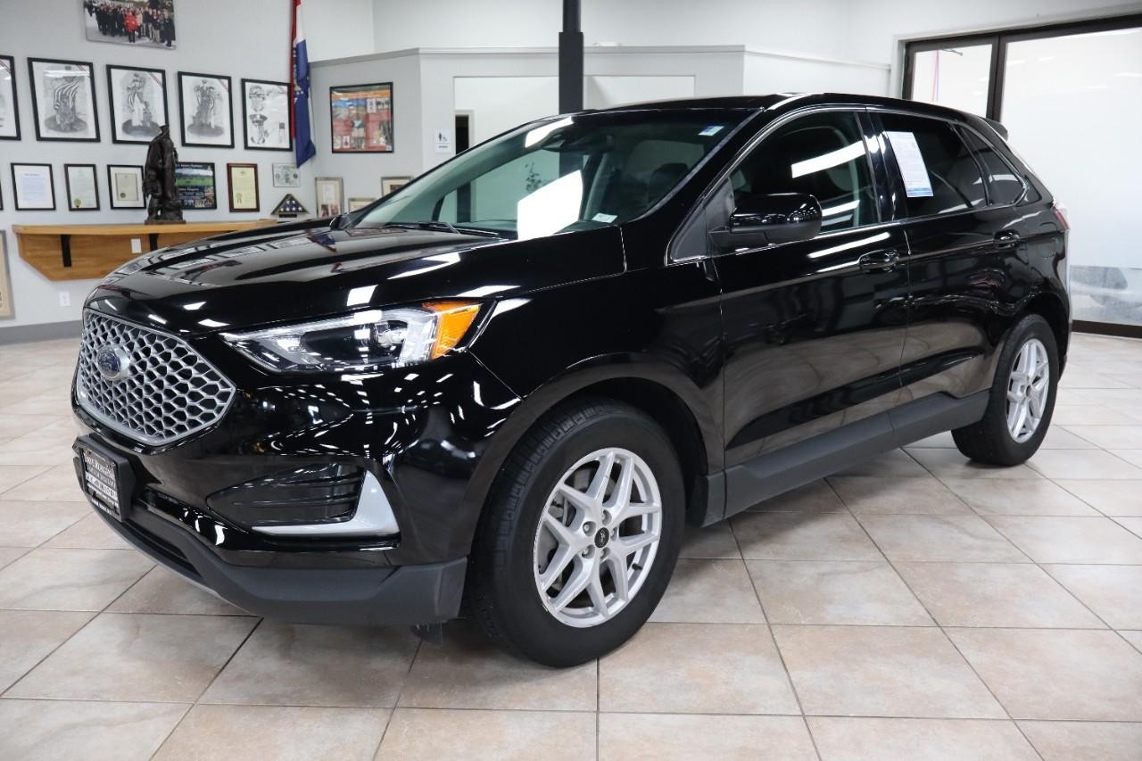Ford Edge Vehicle Full-screen Gallery Image 2