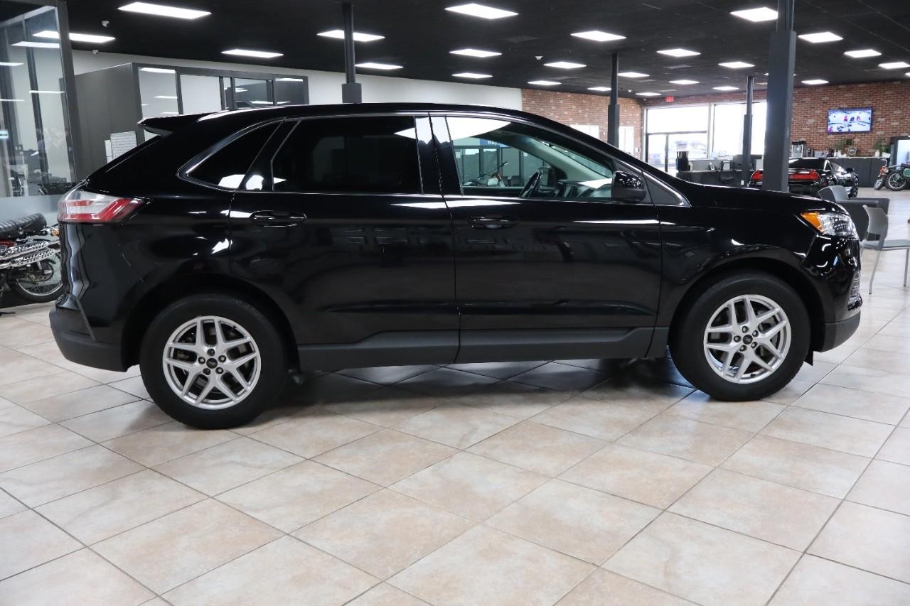 Ford Edge Vehicle Full-screen Gallery Image 7
