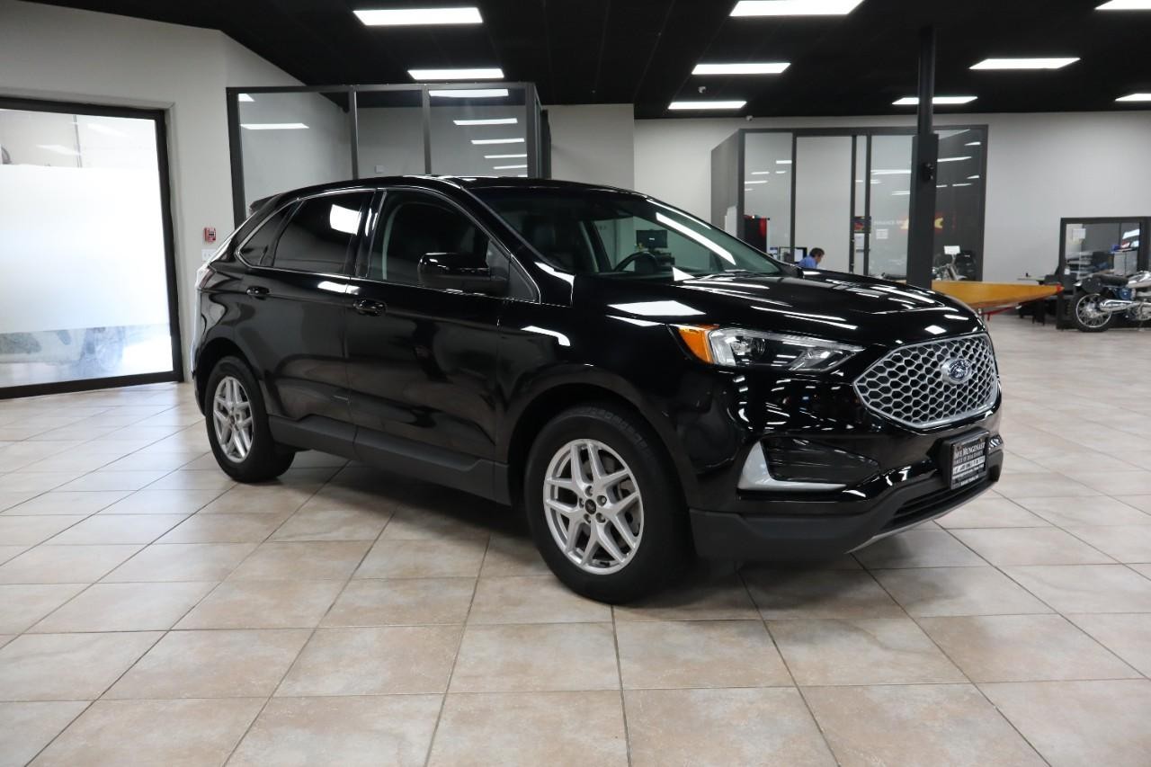 Ford Edge Vehicle Full-screen Gallery Image 8