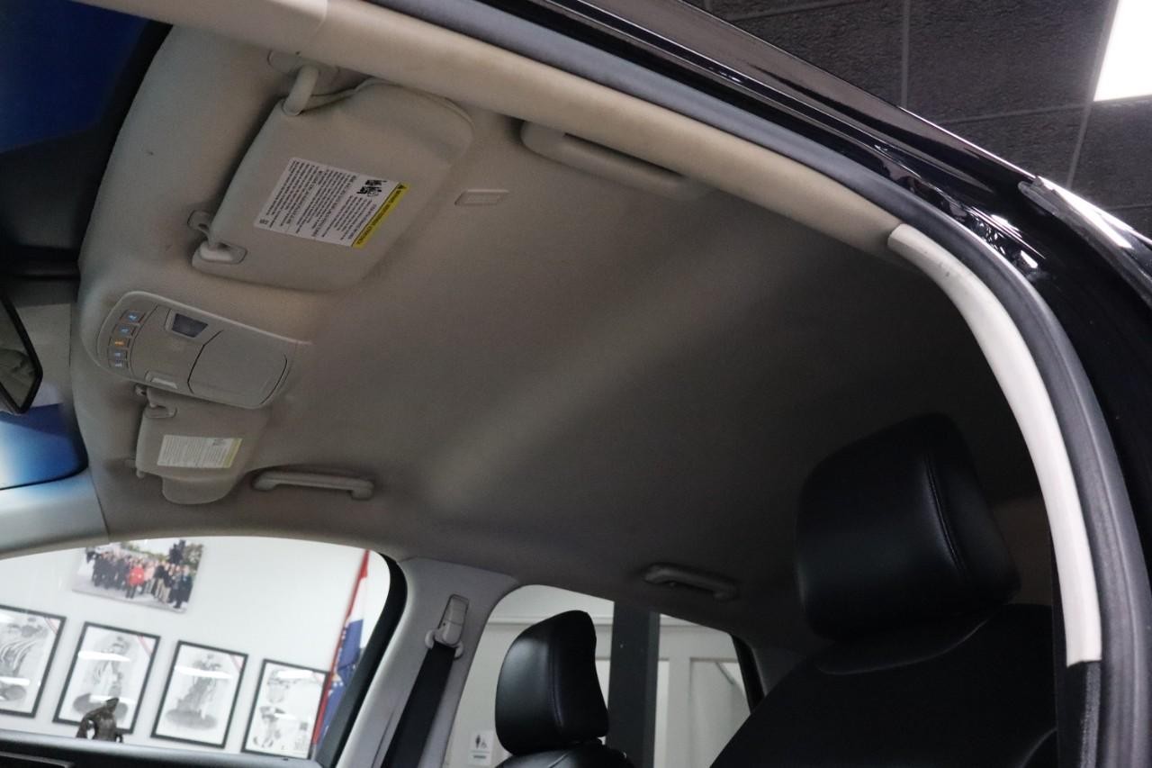 Ford Edge Vehicle Full-screen Gallery Image 22
