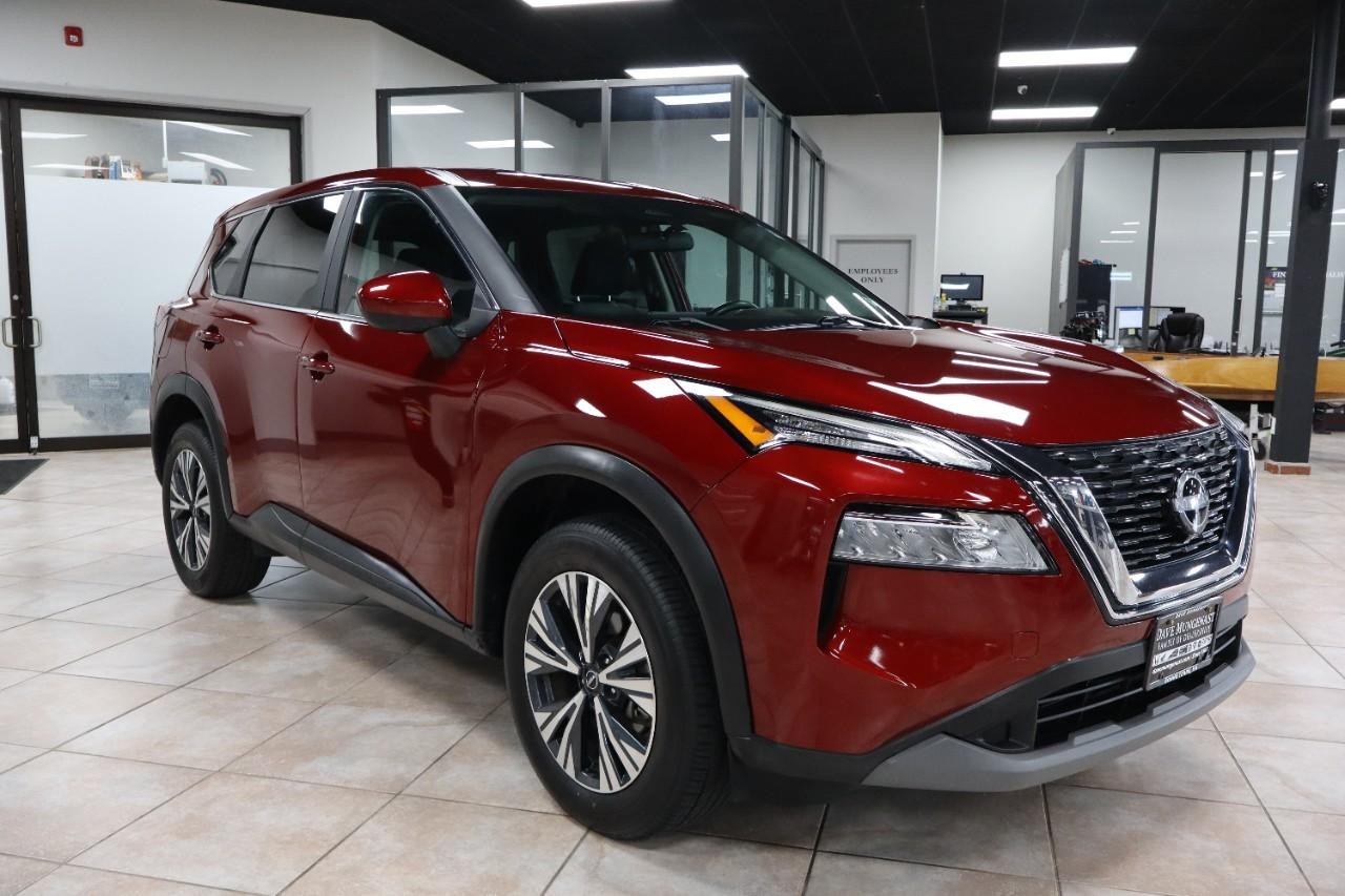 Nissan Rogue Vehicle Full-screen Gallery Image 7
