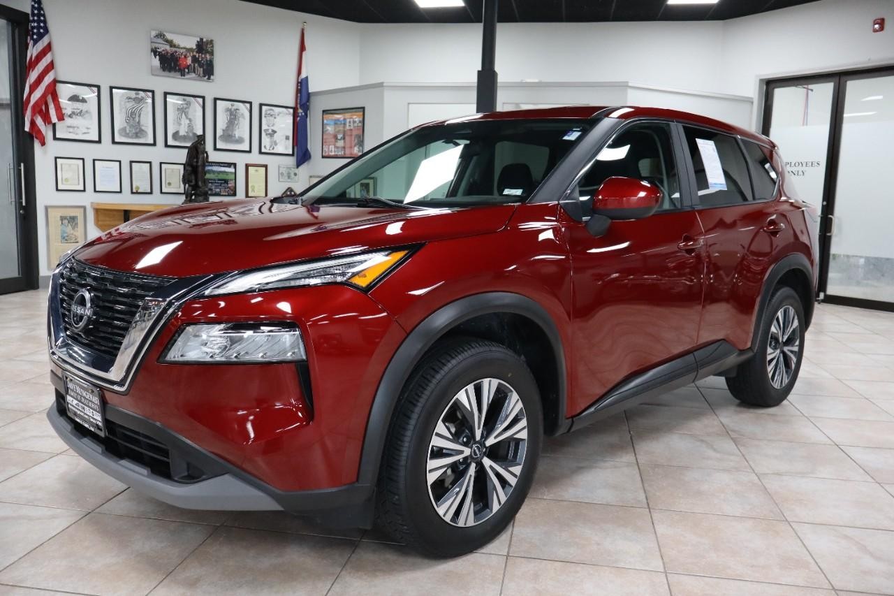 Nissan Rogue Vehicle Full-screen Gallery Image 9