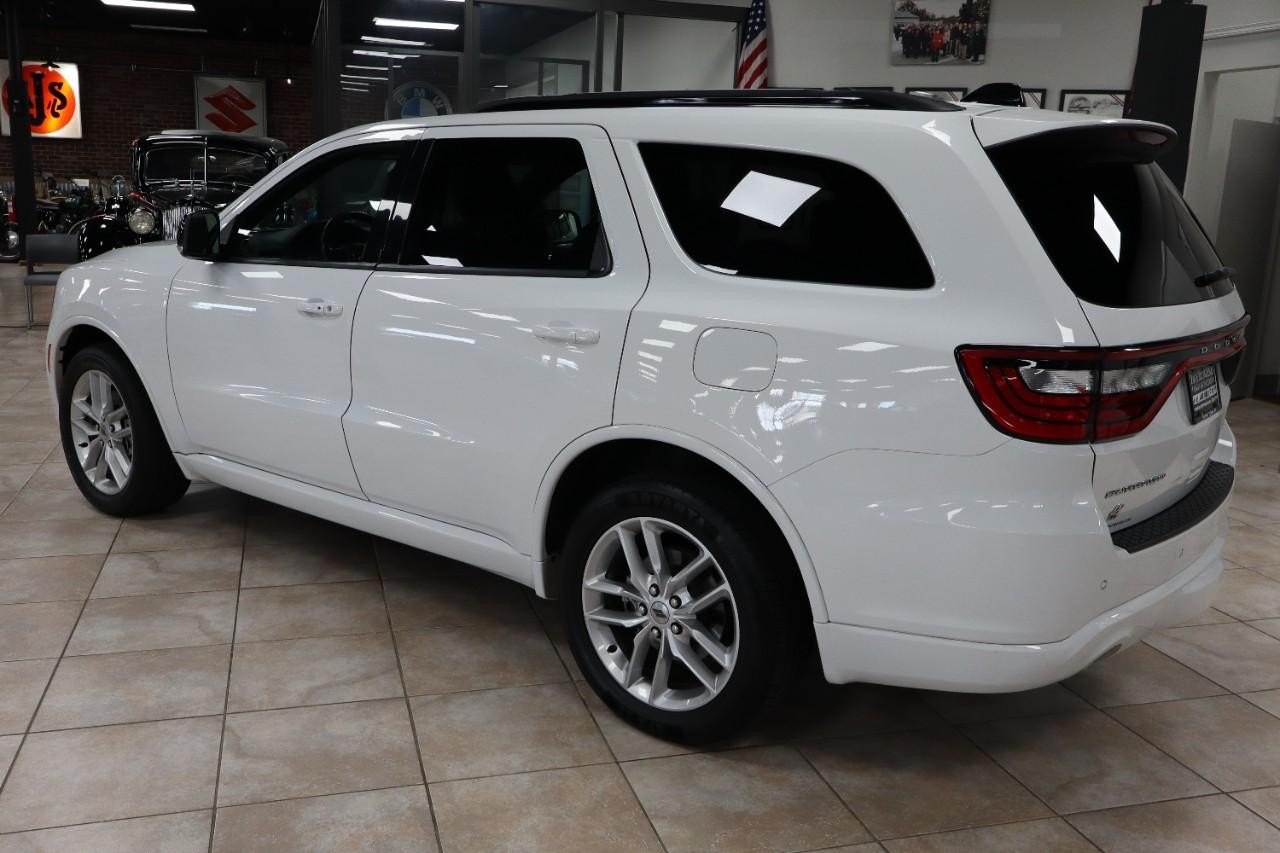 Dodge Durango Vehicle Full-screen Gallery Image 3