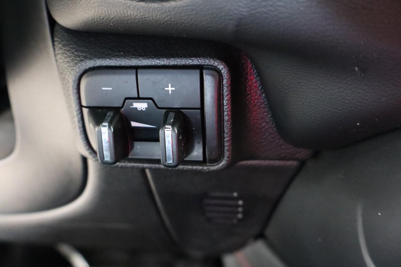 Dodge Durango Vehicle Full-screen Gallery Image 17