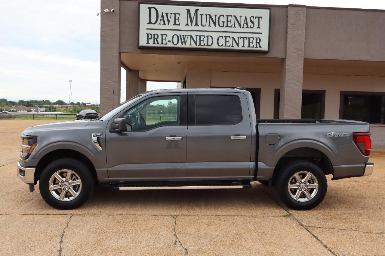 Ford F-150 Vehicle Full-screen Gallery Image 3