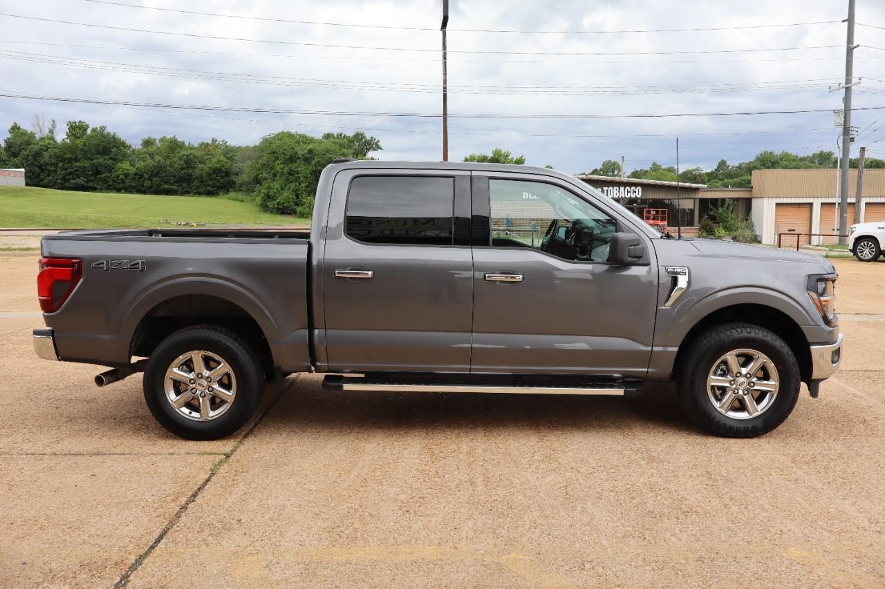 Ford F-150 Vehicle Full-screen Gallery Image 7