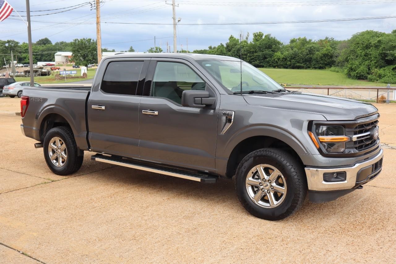 Ford F-150 Vehicle Full-screen Gallery Image 8
