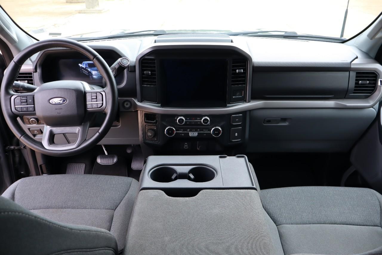Ford F-150 Vehicle Full-screen Gallery Image 13