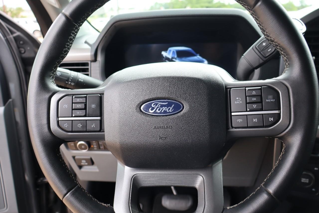 Ford F-150 Vehicle Full-screen Gallery Image 14