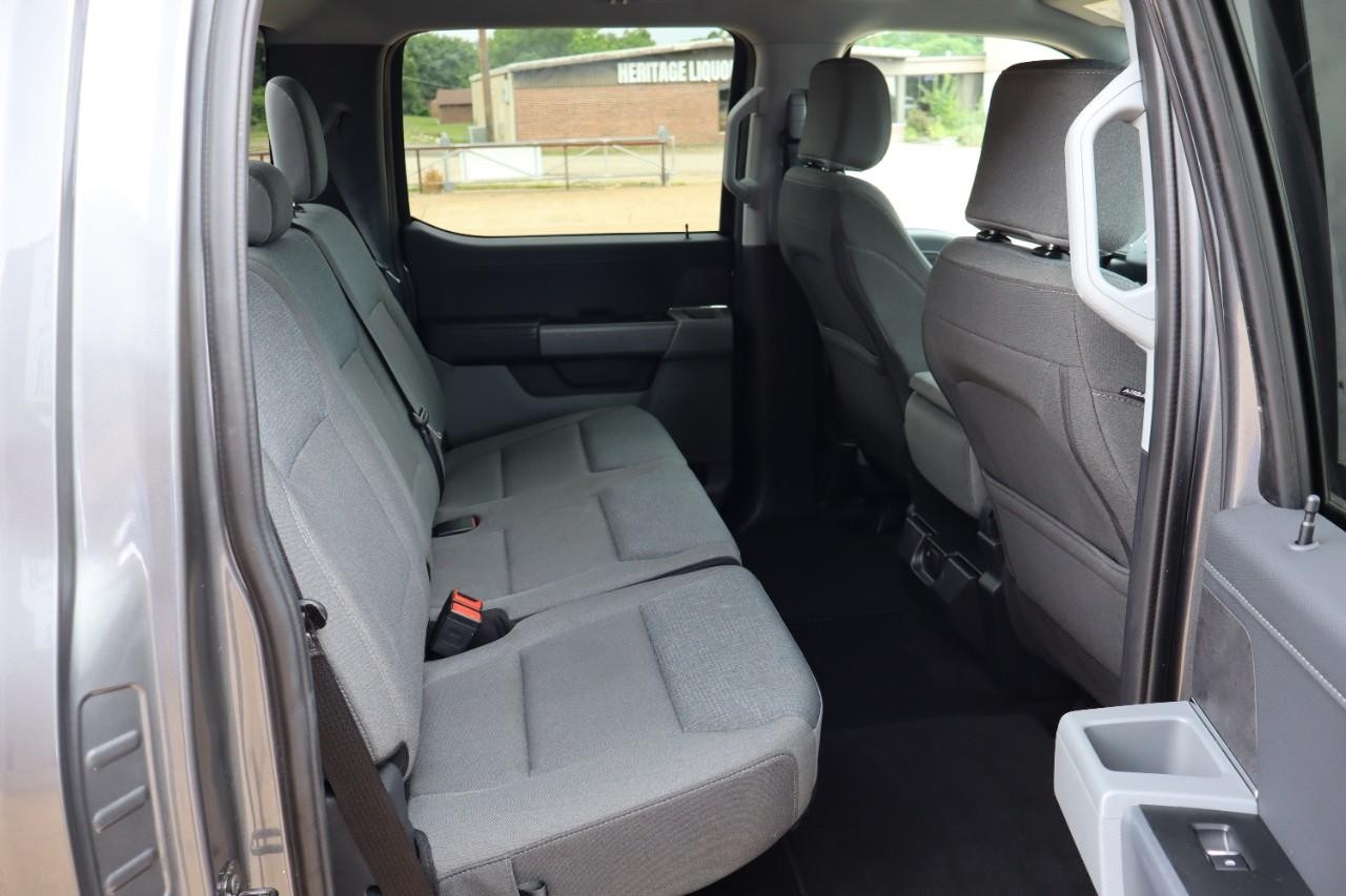 Ford F-150 Vehicle Full-screen Gallery Image 22