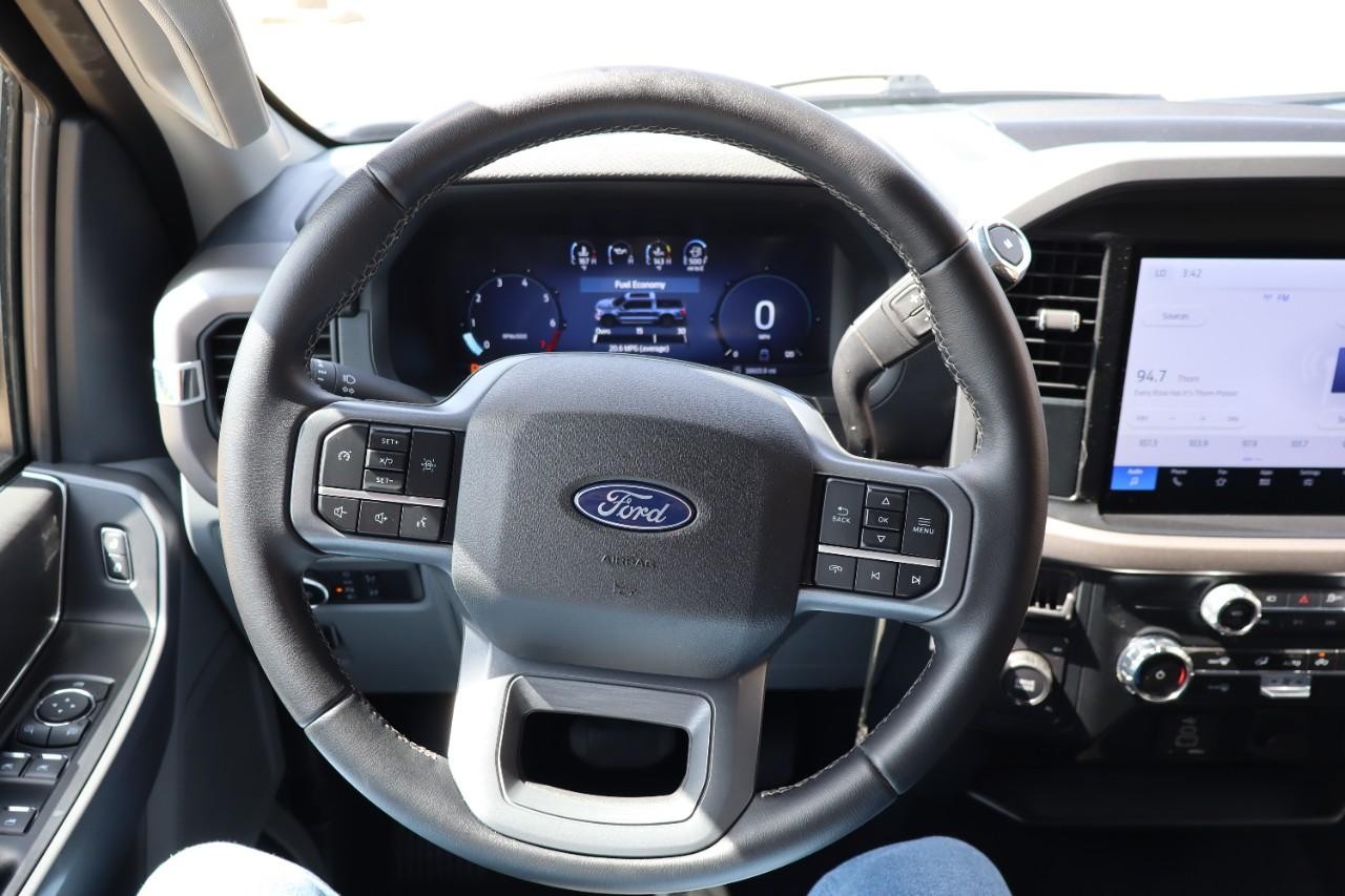 Ford F-150 Vehicle Full-screen Gallery Image 15