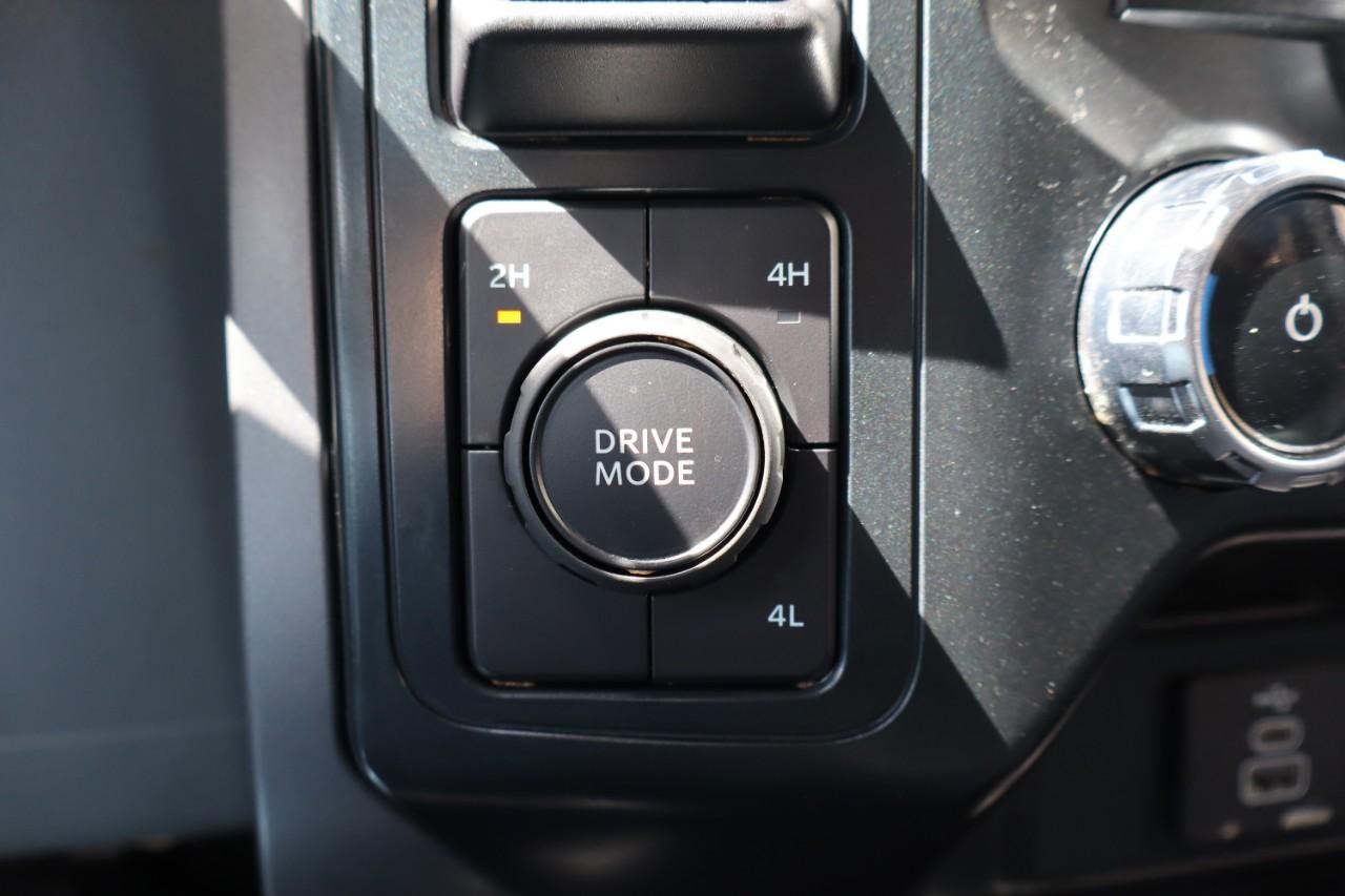 Ford F-150 Vehicle Full-screen Gallery Image 19