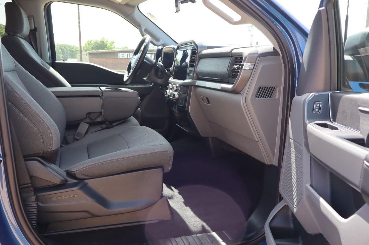 Ford F-150 Vehicle Full-screen Gallery Image 30