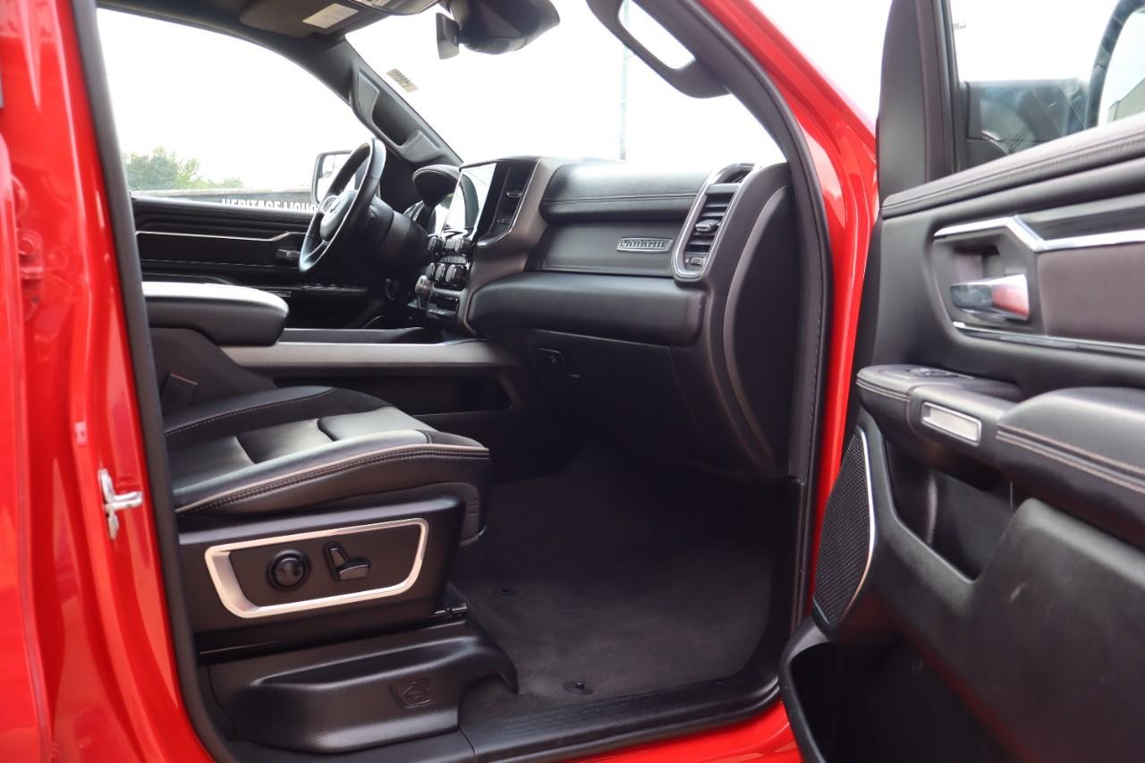 Ram 1500 Vehicle Full-screen Gallery Image 26