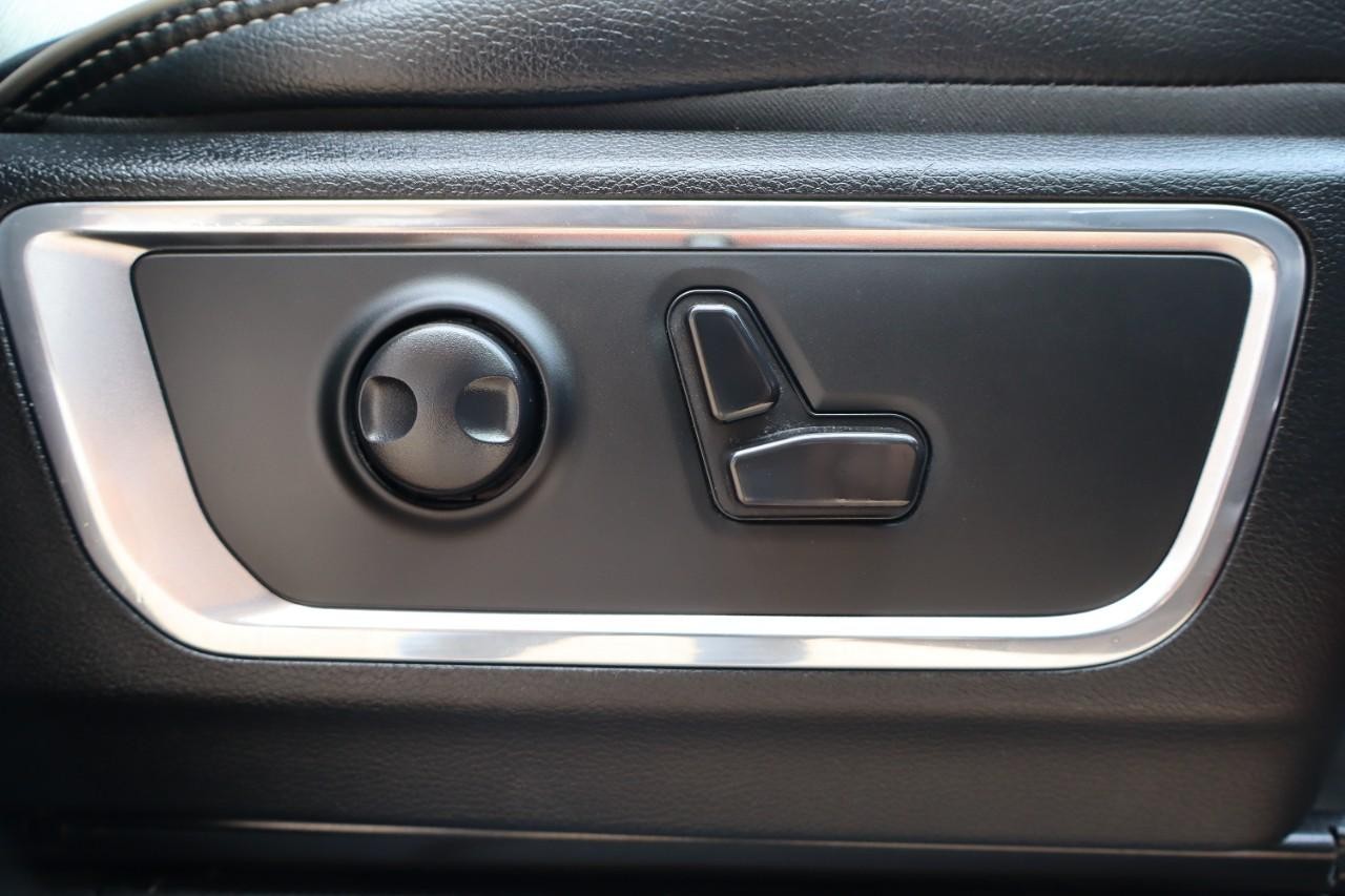 Ram 1500 Vehicle Full-screen Gallery Image 27