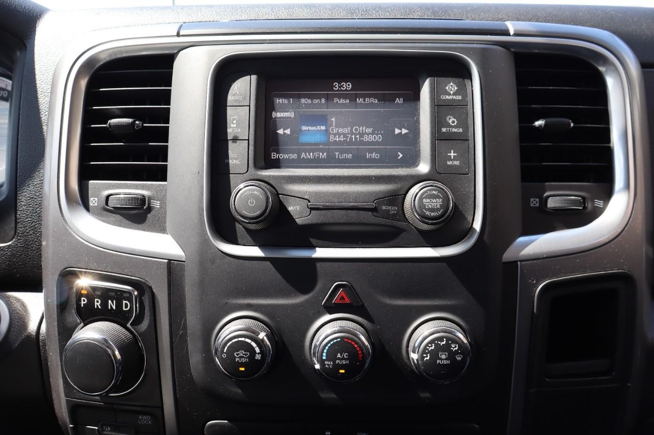 Ram 1500 Classic Vehicle Full-screen Gallery Image 21
